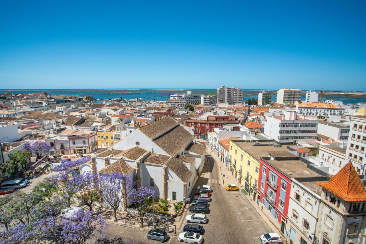 Faro Center Stunning View Apartment Luaran gambar