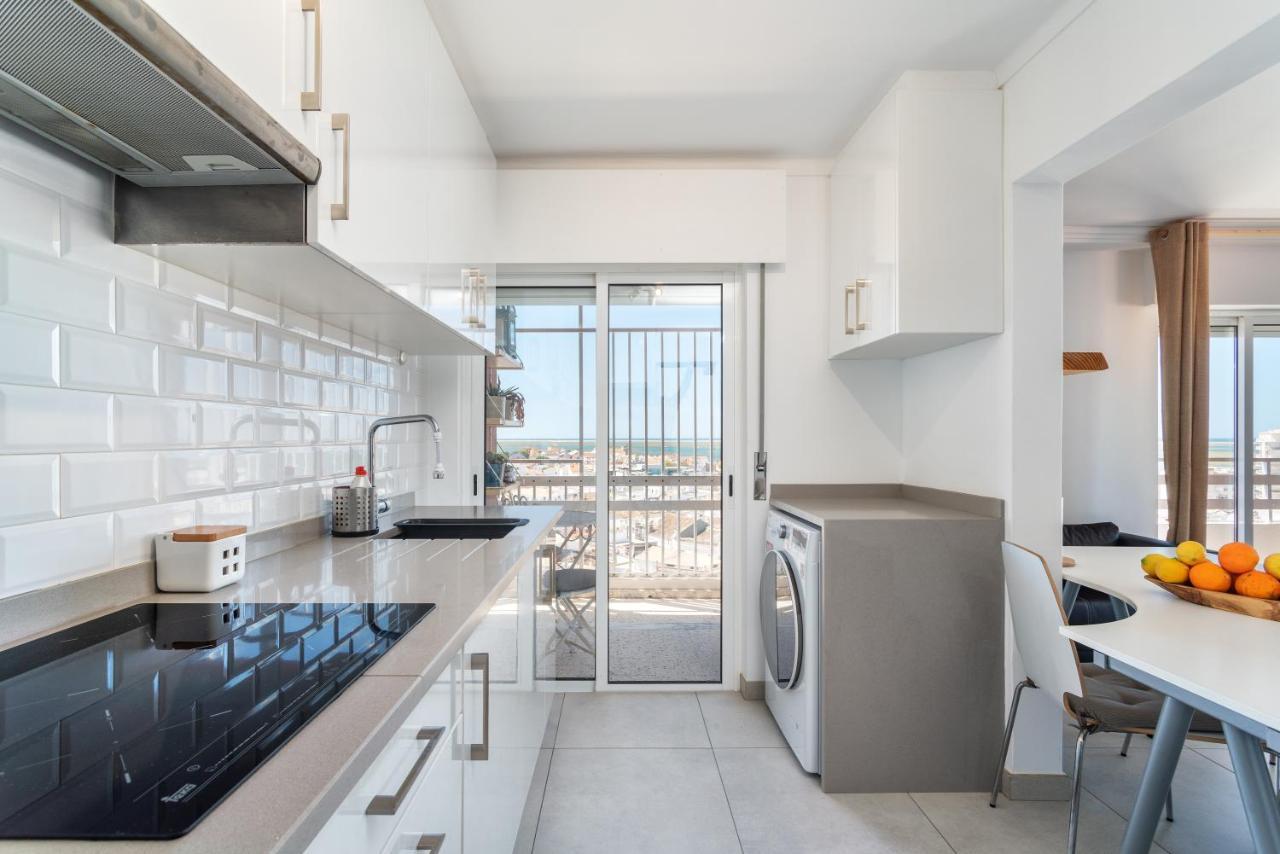 Faro Center Stunning View Apartment Luaran gambar
